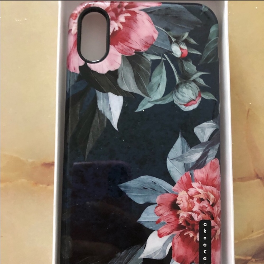 AKNA iPhone X case. BRAND NEW. Floral pattern.